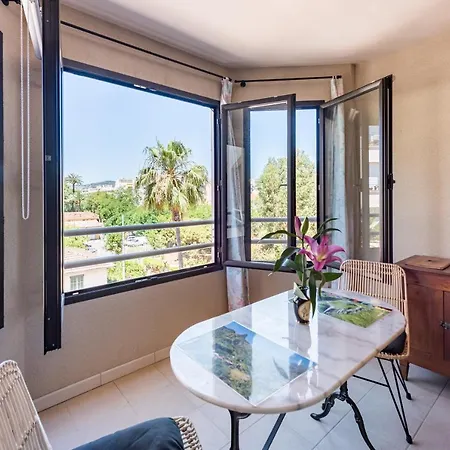 Beau Veranda A Deux Pas De La - Parking Inclus Apartman Juan-les-Pins