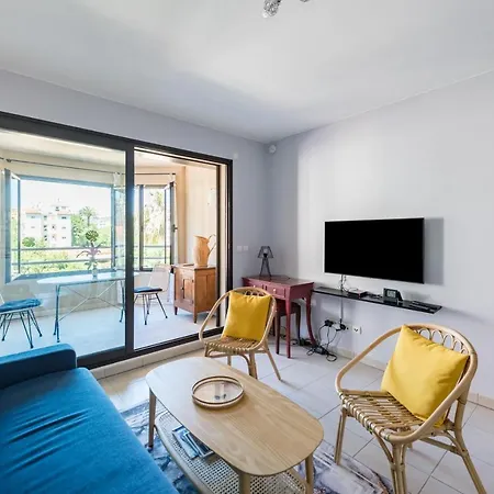 Beau Veranda A Deux Pas De La - Parking Inclus Apartman *